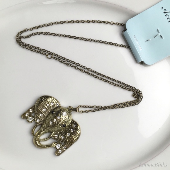 💥3for$28 NWT Rhinestone Elephant Pendant Necklace ~ Goldtone Crystal Accents - Picture 7 of 11